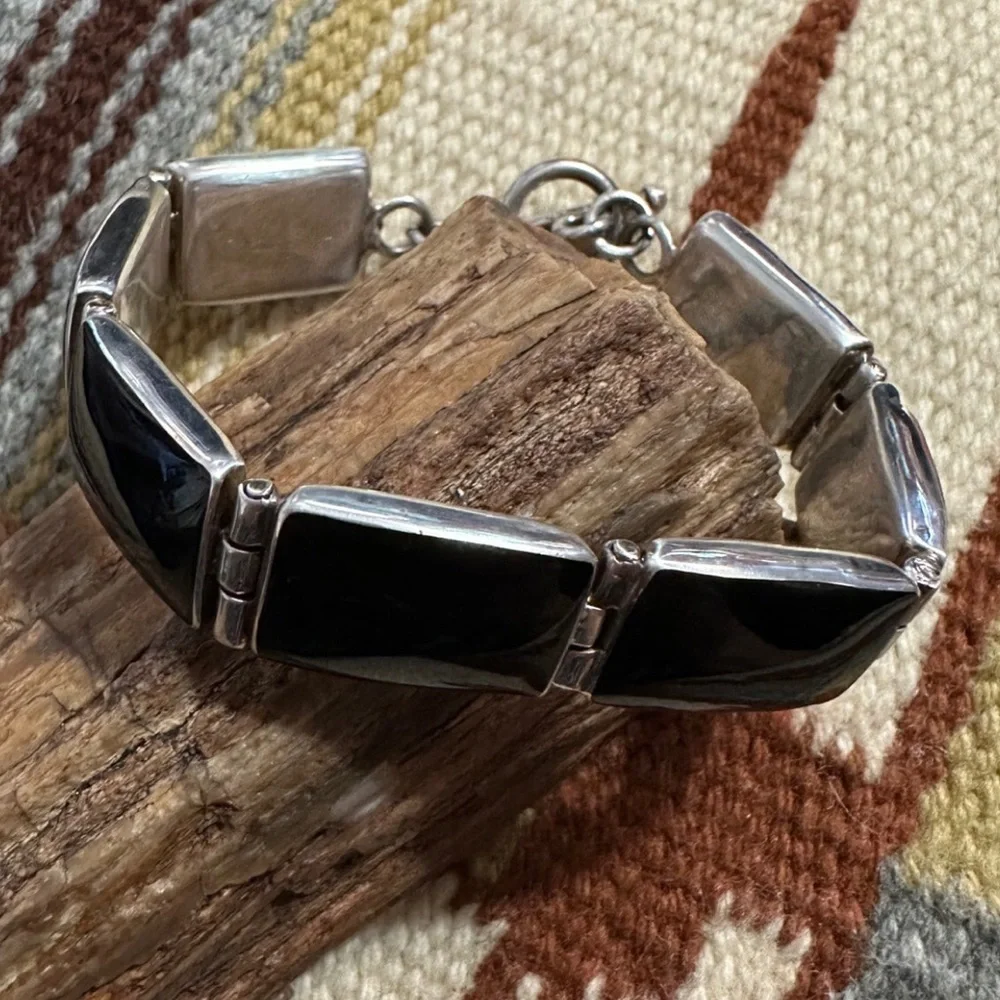 TAXCO Sterling Silver Onyx Cabochon Linked Toggle Bracelet